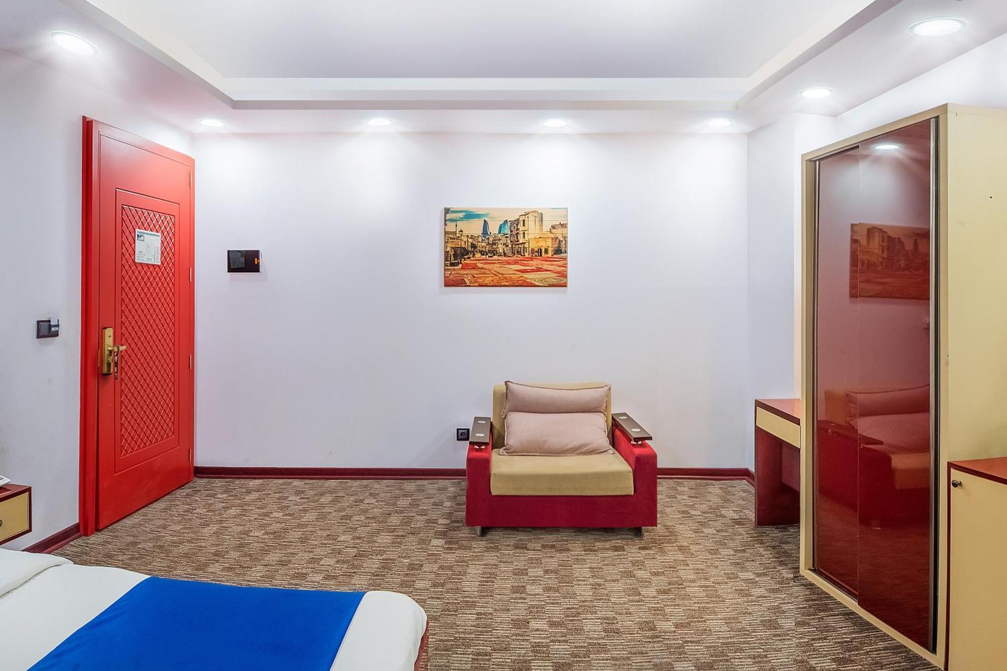 Denis Hotel Tbilisi Exterior photo