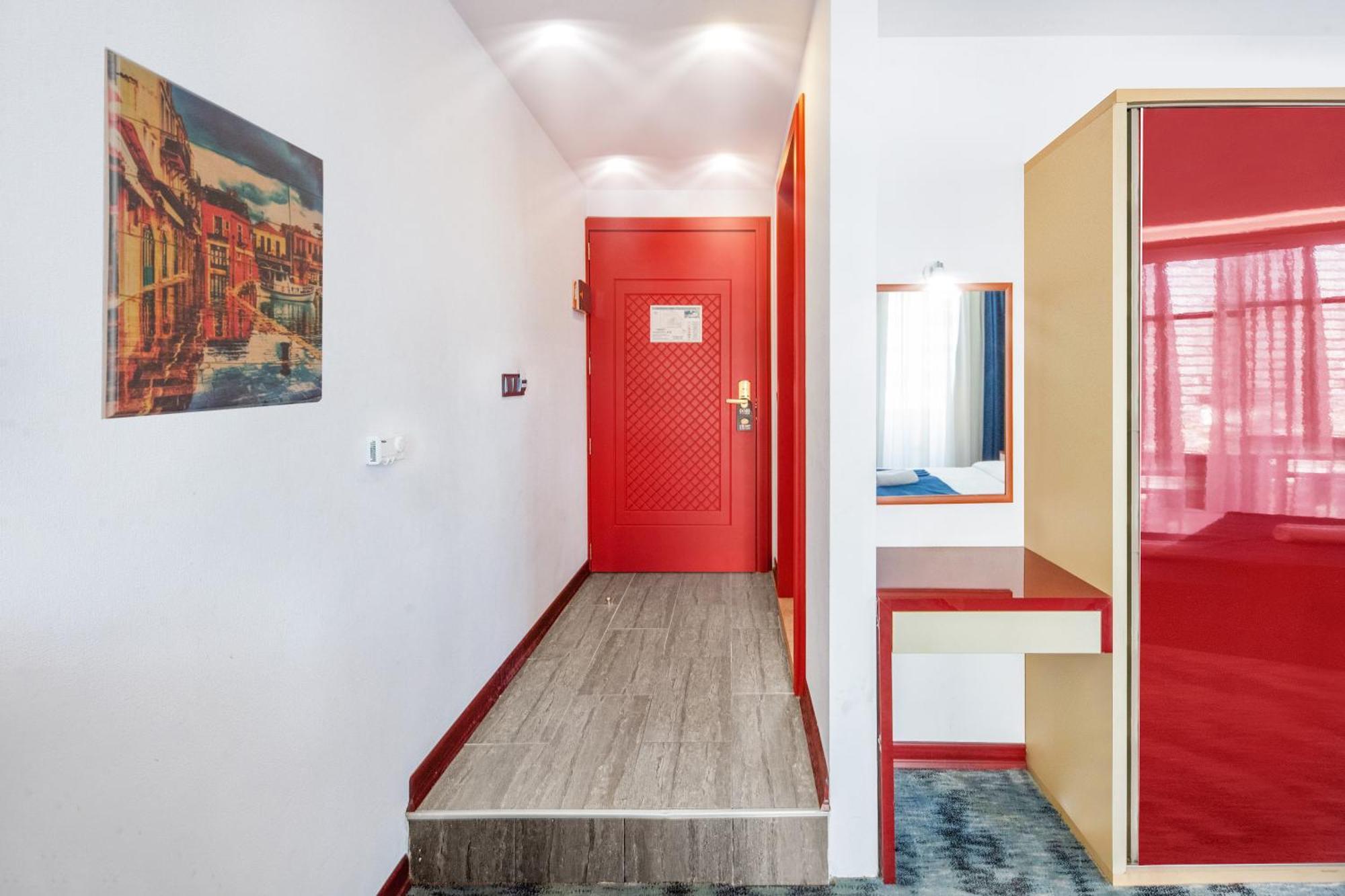 Denis Hotel Tbilisi Exterior photo