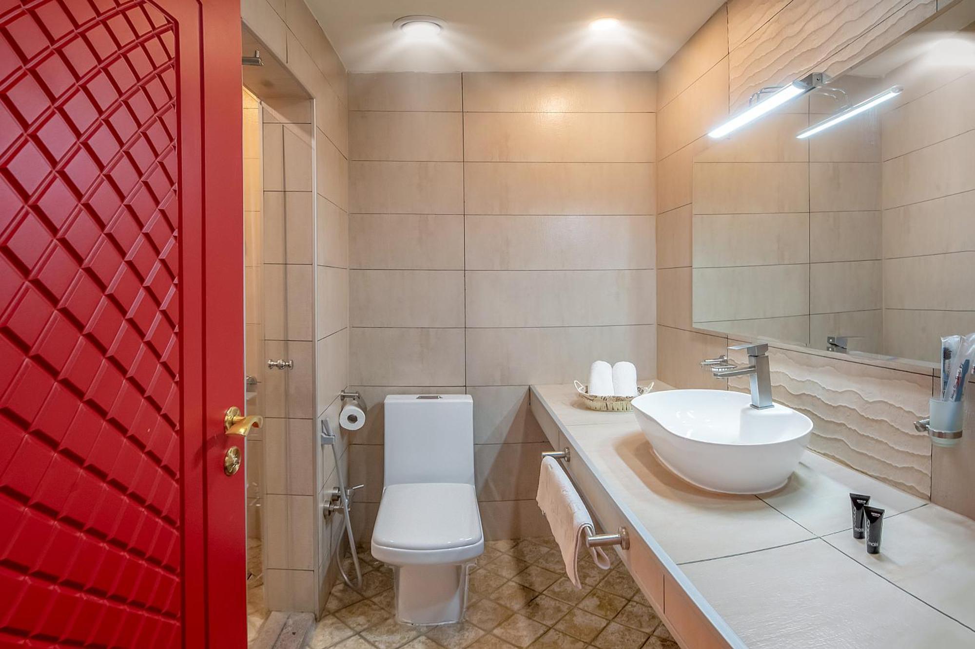 Denis Hotel Tbilisi Exterior photo